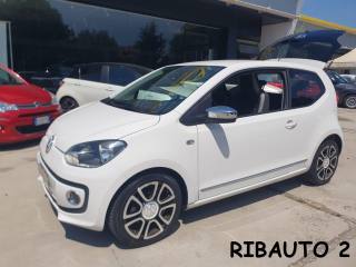 VOLKSWAGEN up! usata, con Fendinebbia