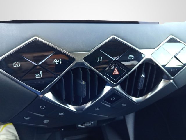 DS AUTOMOBILES DS 3 usata, con Frenata d