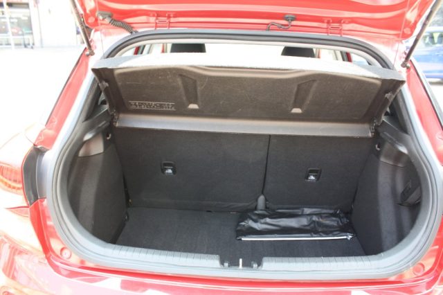 HYUNDAI i20 usata 15