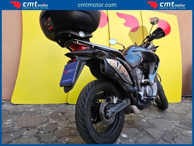 HONDA Transalp XL 700 V usata 3