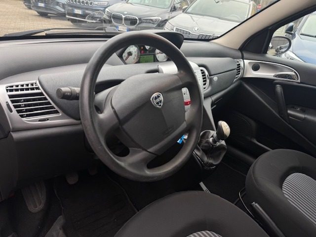 LANCIA Ypsilon usata, con Boardcomputer