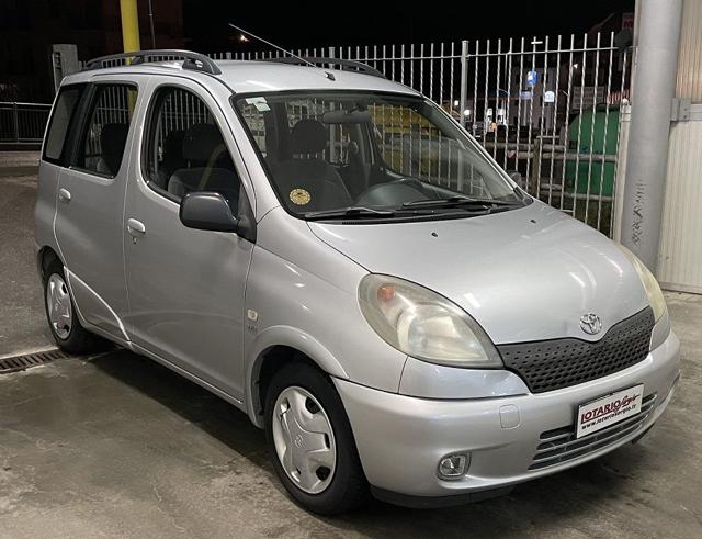 TOYOTA Yaris usata, con Airbag