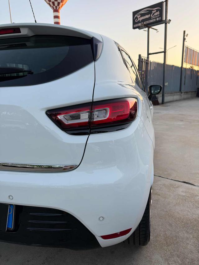 RENAULT Clio usata, con Autoradio
