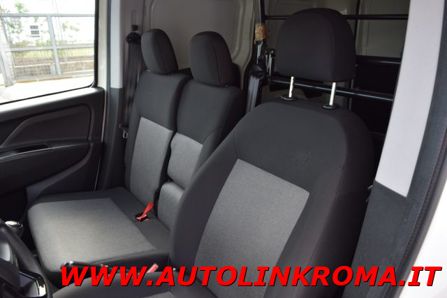 FIAT Doblo usata, con USB