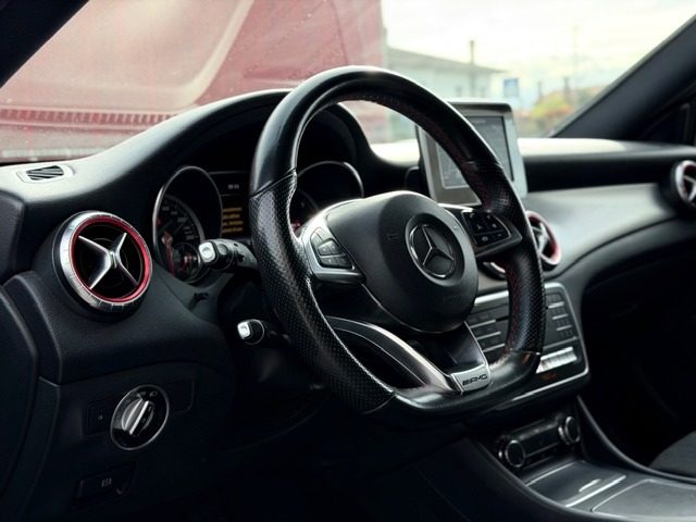 MERCEDES-BENZ CLA 200 usata, con Chiusura centralizzata