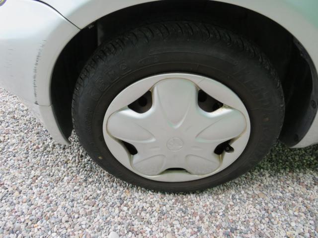 TOYOTA Yaris usata 24