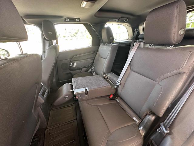 LAND ROVER Discovery usata, con Sedile posteriore sdoppiato