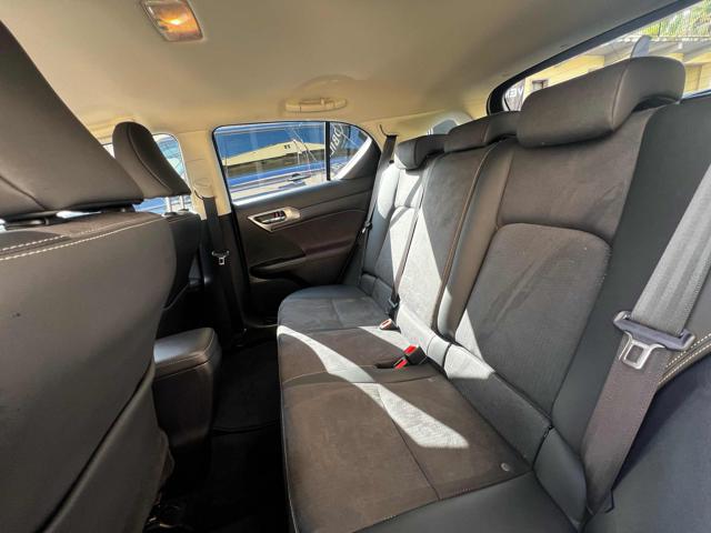 LEXUS CT 200h usata, con ESP