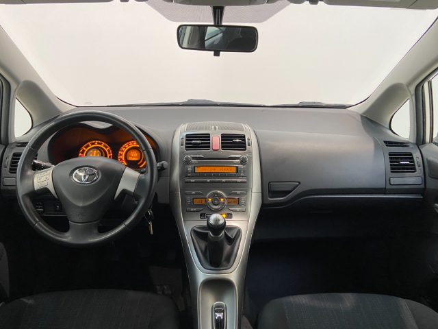TOYOTA Auris usata, con Chiusura centralizzata
