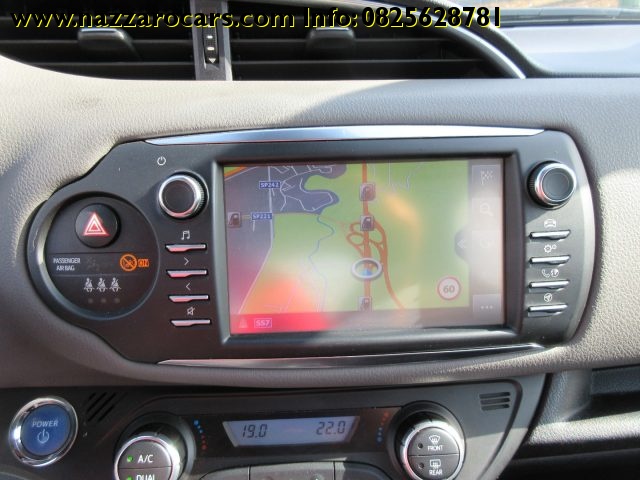 TOYOTA Yaris usata, con Bluetooth