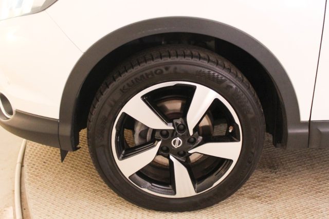 NISSAN Qashqai usata, con Sensori di parcheggio posteriori