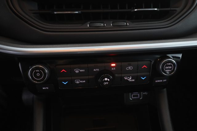 JEEP Compass usata 12