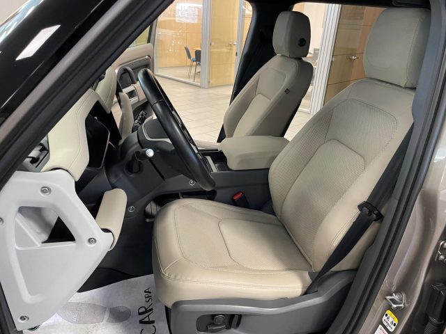 LAND ROVER Defender usata, con Sistema di navigazione