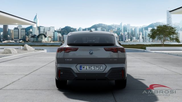 BMW iX2 usata 4