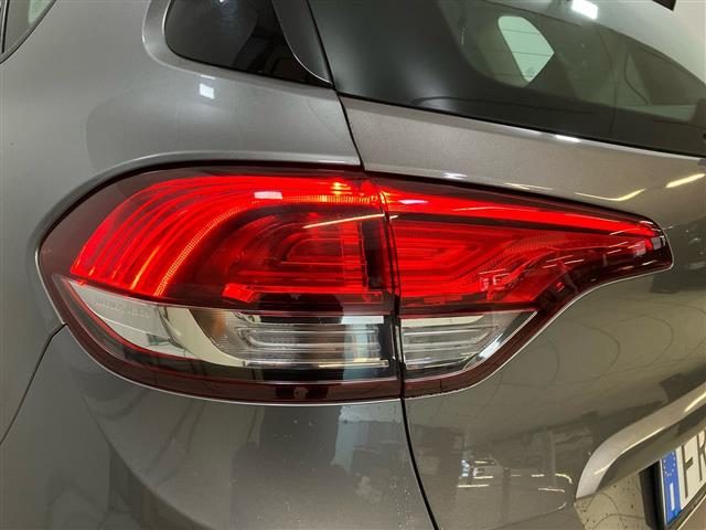 RENAULT Scenic usata, con Controllo automatico clima