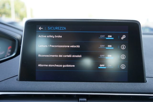 PEUGEOT 3008 usata, con Filtro antiparticolato