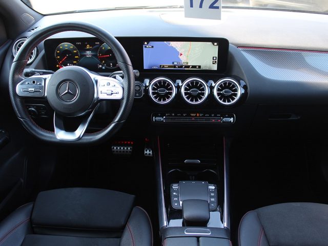 MERCEDES-BENZ B 180 usata, con Volante in pelle