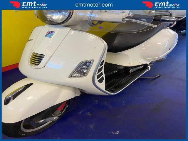 VESPA GTS 300 usata 6
