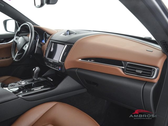 MASERATI Levante usata 11