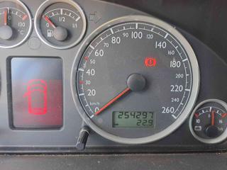 VOLKSWAGEN Sharan usata, con Airbag laterali