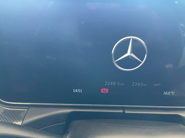MERCEDES-BENZ C 300 usata, con Telecamera per parcheggio assistito