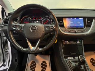 OPEL Grandland X usata, con Specchietti laterali elettrici