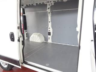 PEUGEOT Boxer usata, con Fendinebbia