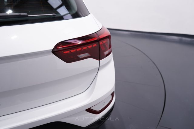 VOLKSWAGEN T-Roc usata 34