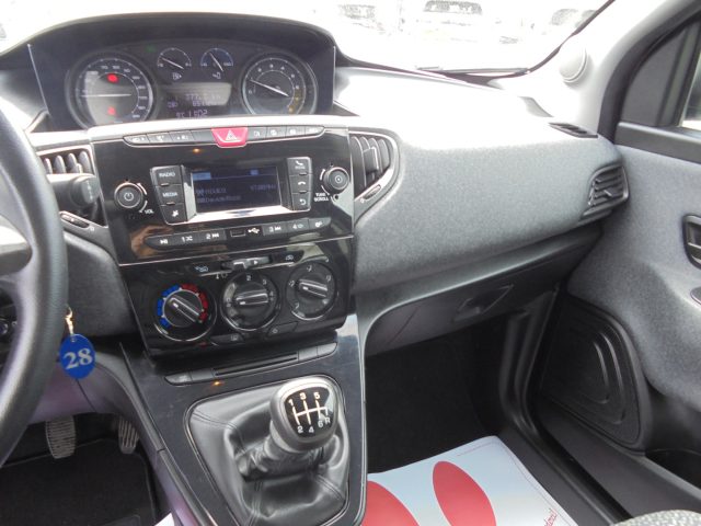 LANCIA Ypsilon usata 25