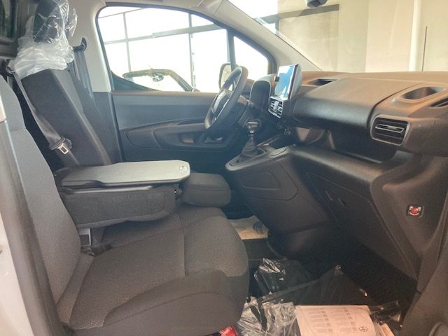 TOYOTA Proace City usata, con ESP