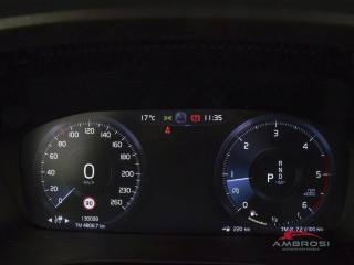 VOLVO XC40 usata 12