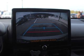 TOYOTA Yaris usata, con Telecamera per parcheggio assistito