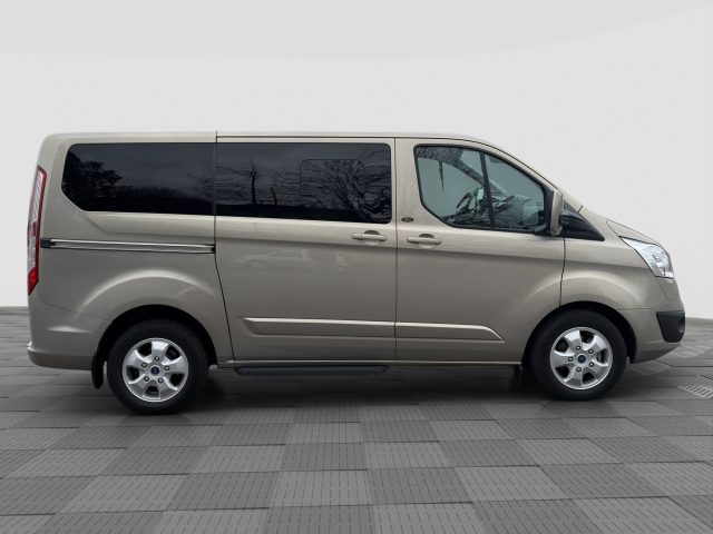 FORD Tourneo Custom usata 5