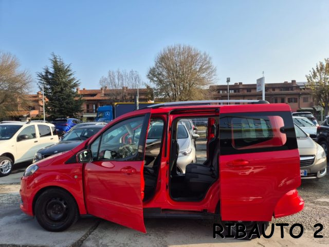 FORD Tourneo Courier usata 29