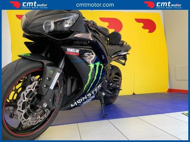 YAMAHA YZF R1 usata 6