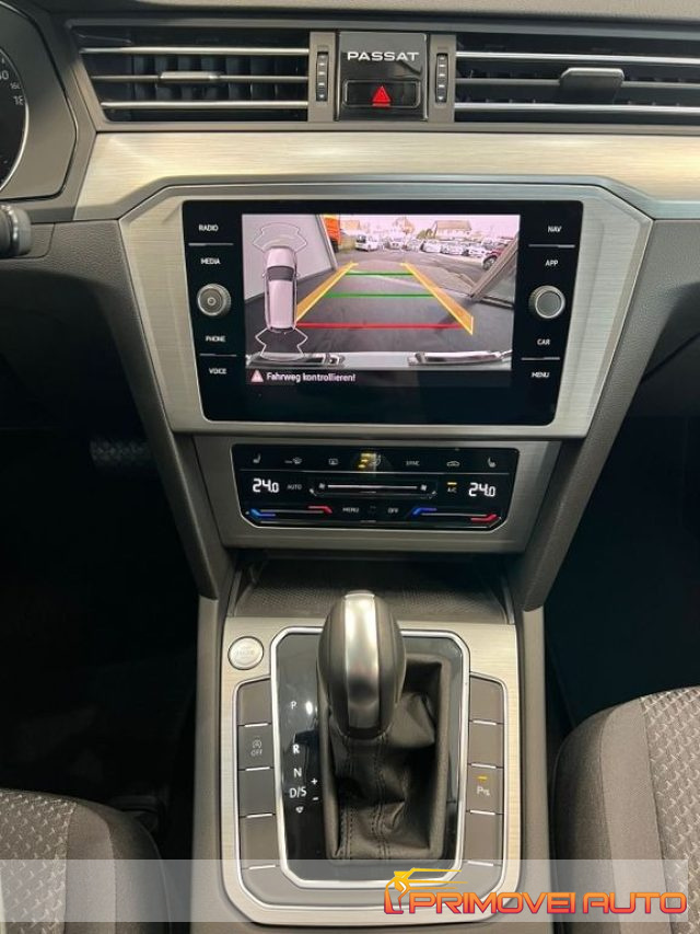 VOLKSWAGEN Passat Variant usata, con Airbag laterali