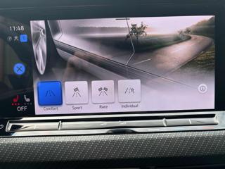 VOLKSWAGEN Golf usata, con ESP