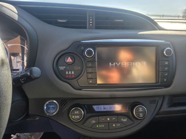 TOYOTA Yaris usata, con Fendinebbia