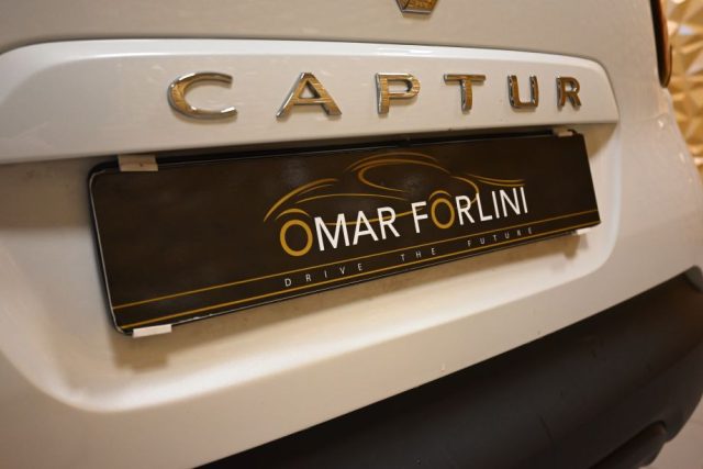 RENAULT Captur usata 17