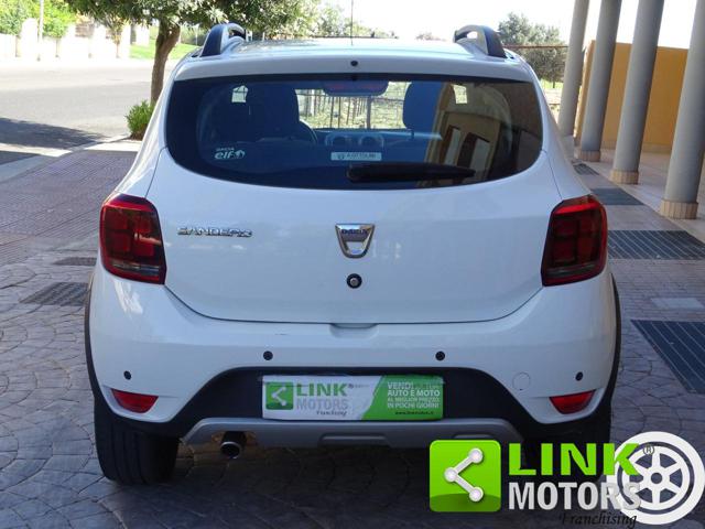 DACIA Sandero usata, con Autoradio