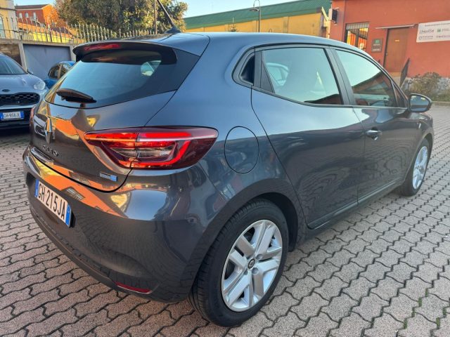 RENAULT Clio usata, con Autoradio