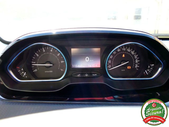 PEUGEOT 2008 usata, con Lettore CD