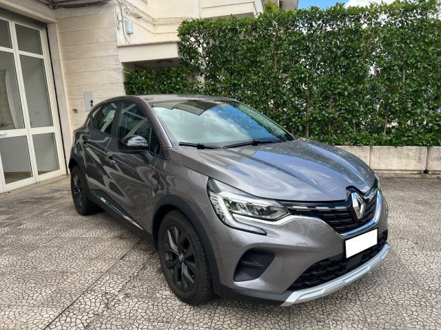RENAULT Captur usata 23