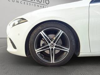 MERCEDES-BENZ A 180 usata, con Sensori di parcheggio posteriori