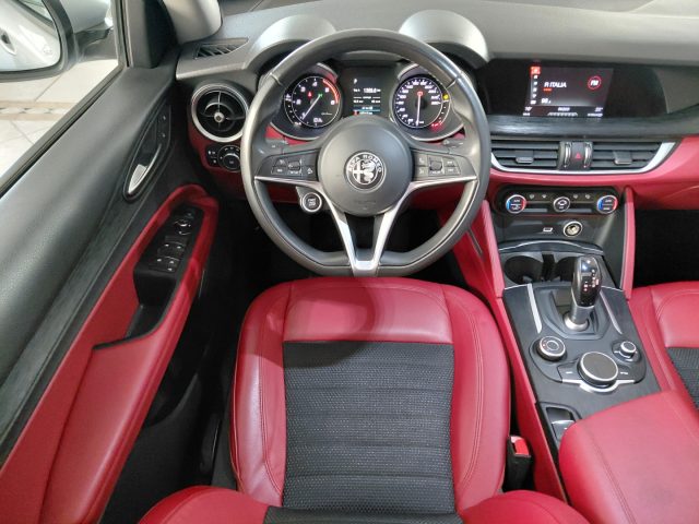 ALFA ROMEO Stelvio usata, con Sistema di avviso di distanza