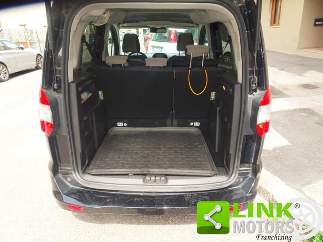 FORD Tourneo Courier usata, con Volante multifunzione