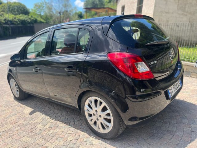 OPEL Corsa usata, con Controllo trazione