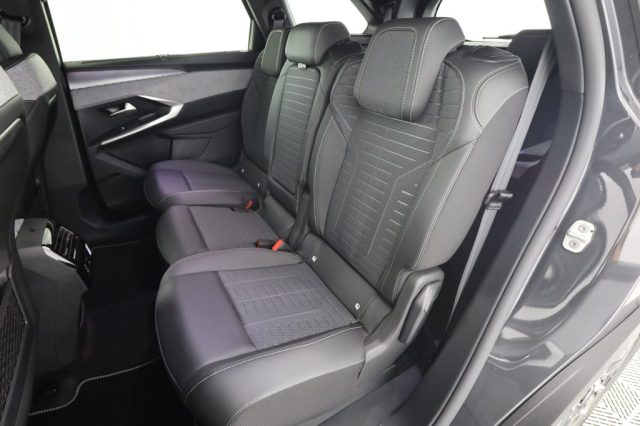 PEUGEOT 5008 usata 10