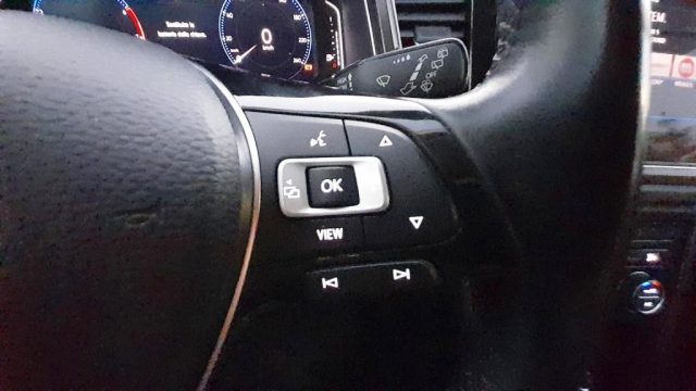 VOLKSWAGEN T-Roc usata, con Airbag testa