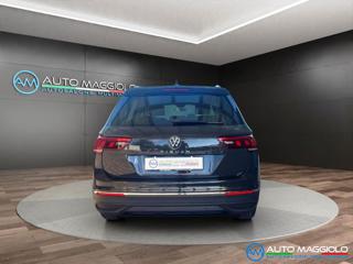 VOLKSWAGEN Tiguan usata, con Autoradio